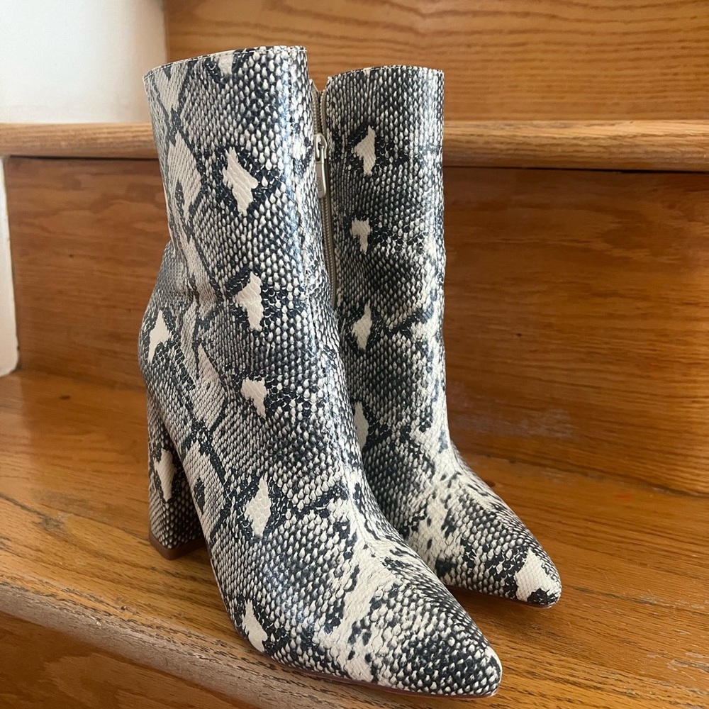 PRETTYLITTLETHING Midi snake print boots womens size 7